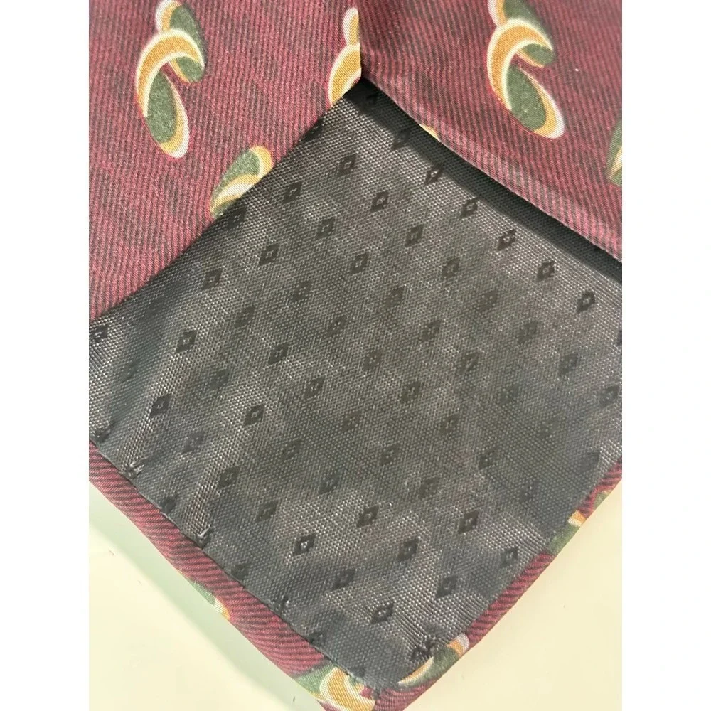 Etienne‎ Aigner Mens Burgundy Silk Tie Geometric